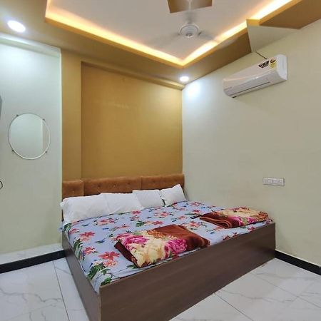 Hotel Chhavi Ujjain Eksteriør billede