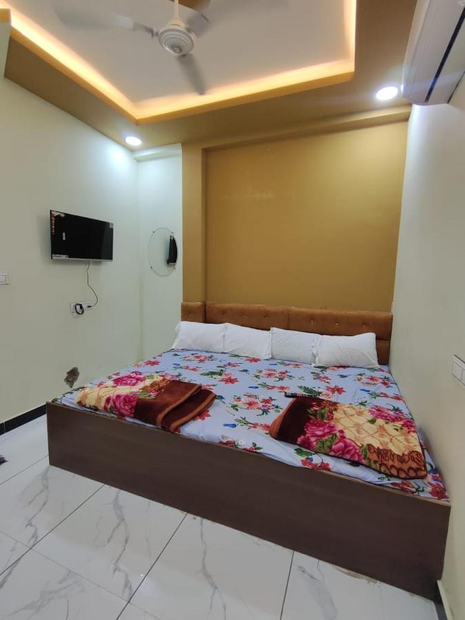 Hotel Chhavi Ujjain Eksteriør billede